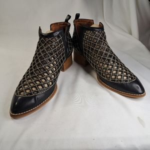 Jeffery Campball Black Slip On Leather Cut Out Ankle Boots Woman's Size 9.5
